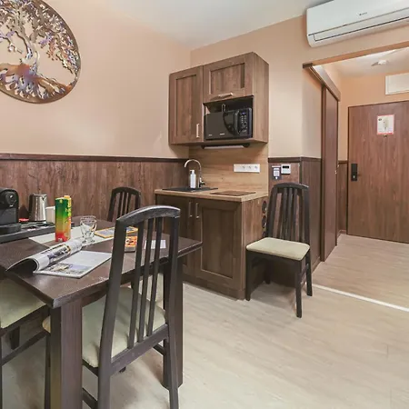 فندق Park Buekfuerdo 4*