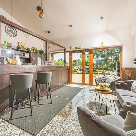 Hotell Park Buekfuerdo