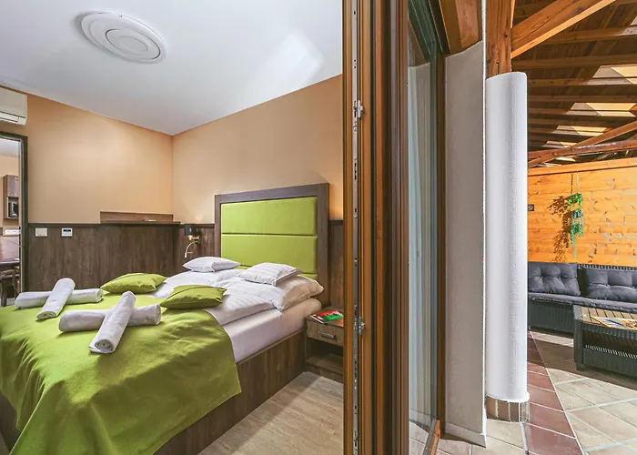 Park Buekfuerdo Hotell 4*