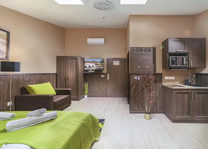 Park Buekfuerdo Hotel Bük