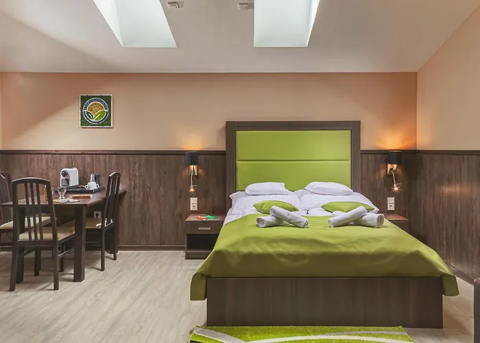 Park Buekfuerdo Hotell Bük