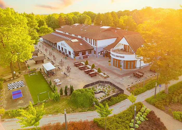 Park Buekfuerdo Hotell 4*