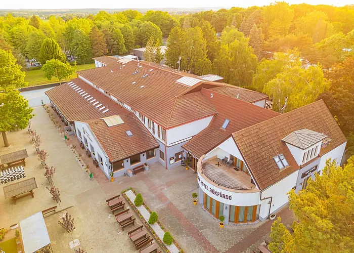 Hotell Park Buekfuerdo